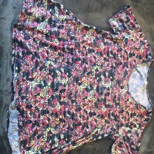 Women’s LuLaRoe shirt